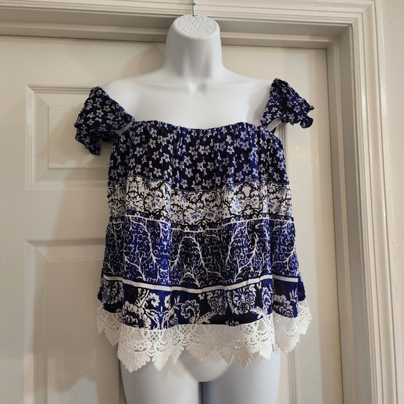 Lovers + Friends Off The Shoulder Top - Picture 1 of 16